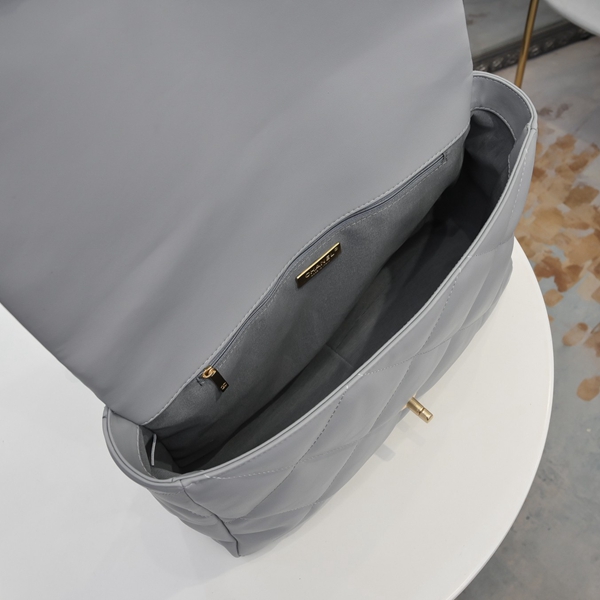 シャネルバッグ着用イメージ